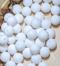 Load image into Gallery viewer, 15mm Solid Beads